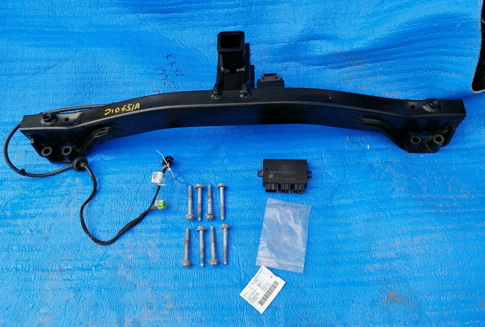2011-2018 PORSCHE CAYENNE OEM GENUINE ORIGINAL FACTORY TRAILER HITCH tow towing 2011-2018 PORSCHE CAYENNE OEM GENUINE ORIGINAL FACTORY TRAILER HITCH tow towing