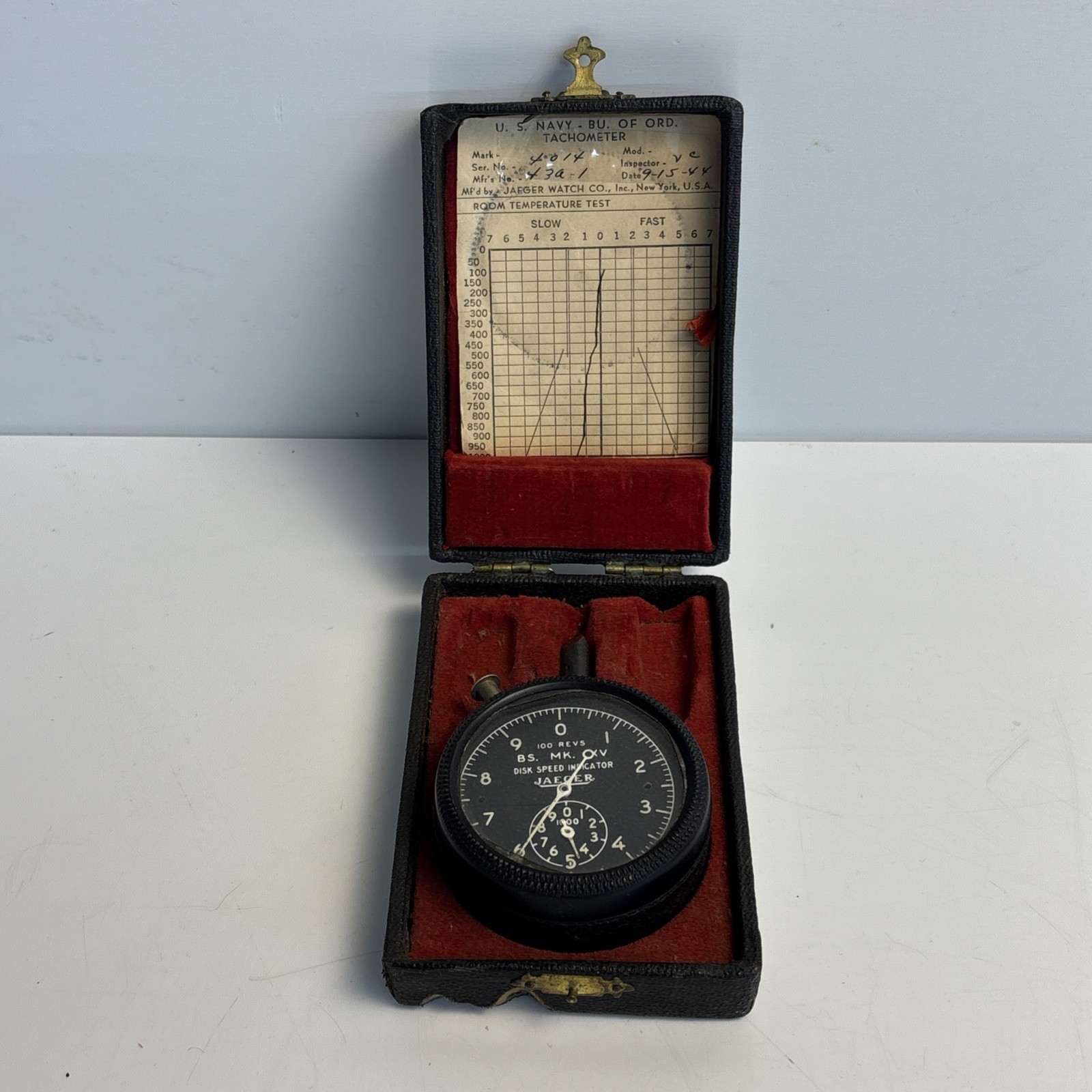 WWII U.S. Navy BuOrd Jaeger B.S. Mk XV Disk Speed Indicator Tachometer w/ Case