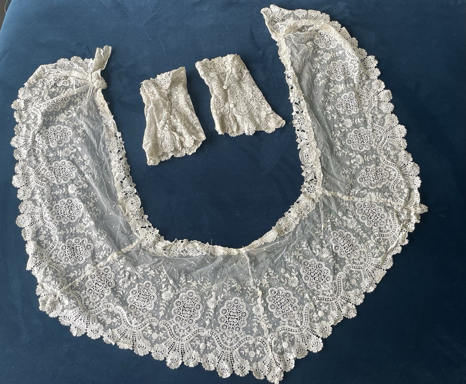 Antique Brussels point de glacé Bertha collar and matching cuffs,  19th century