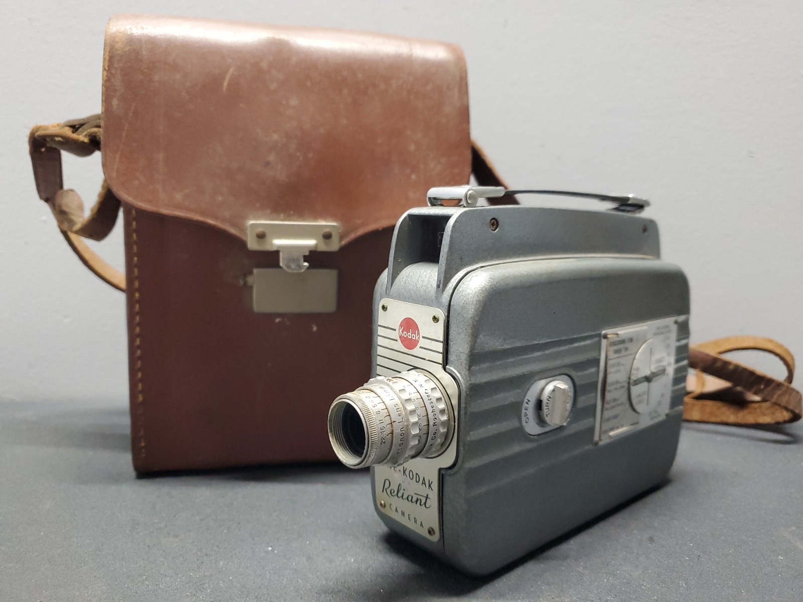 Vintage Cine-Kodak Reliant double 8MM film camera with case Vintage Cine-Kodak Reliant double 8MM film camera with case