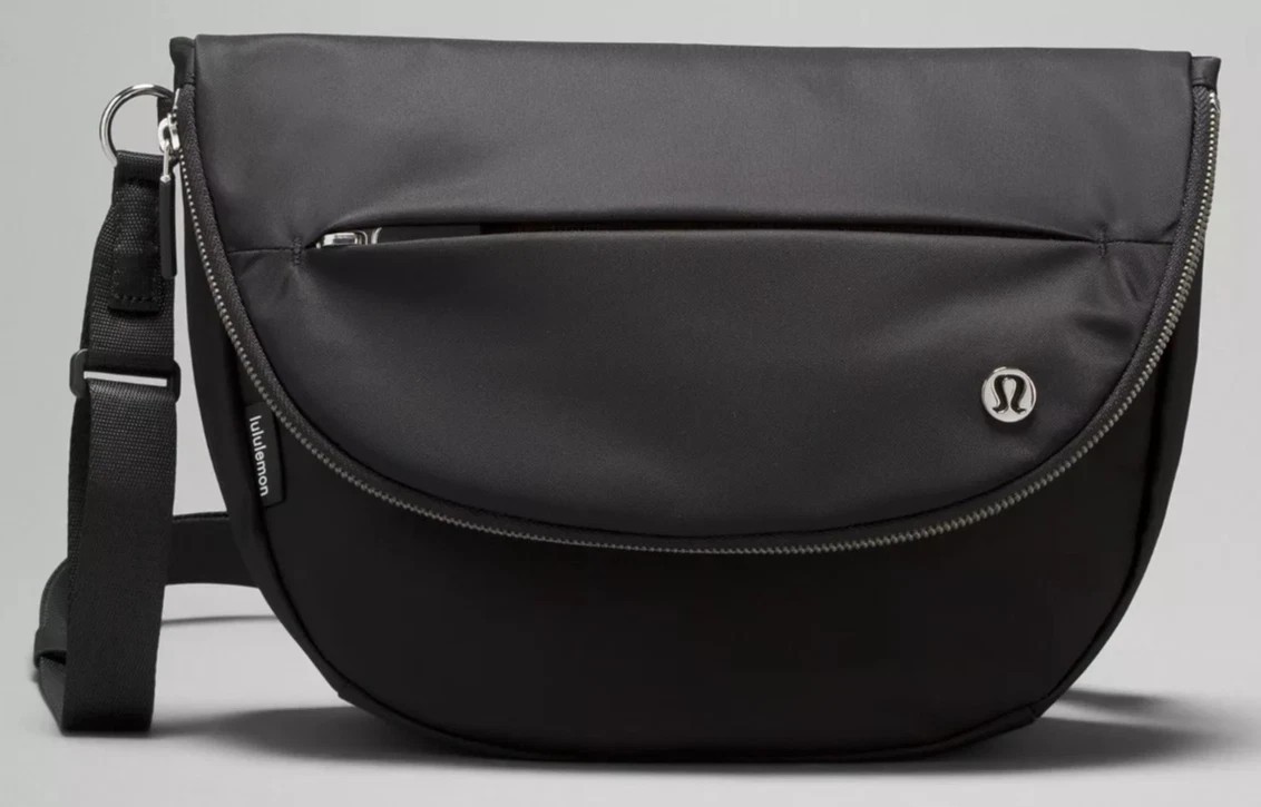 NWT Lululemon All Night Festival Bag 5L – Black Silver Edition – Perfect NWT Lululemon All Night Festival Bag 5L – Black Silver Edition – Perfect