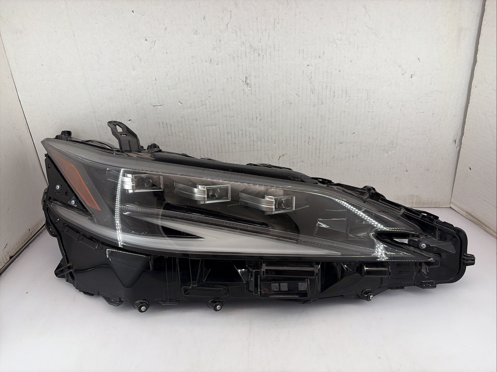2022-2025 Lexus ES350 ES300h Headlight Right Passenger OEM LED Triple Beam