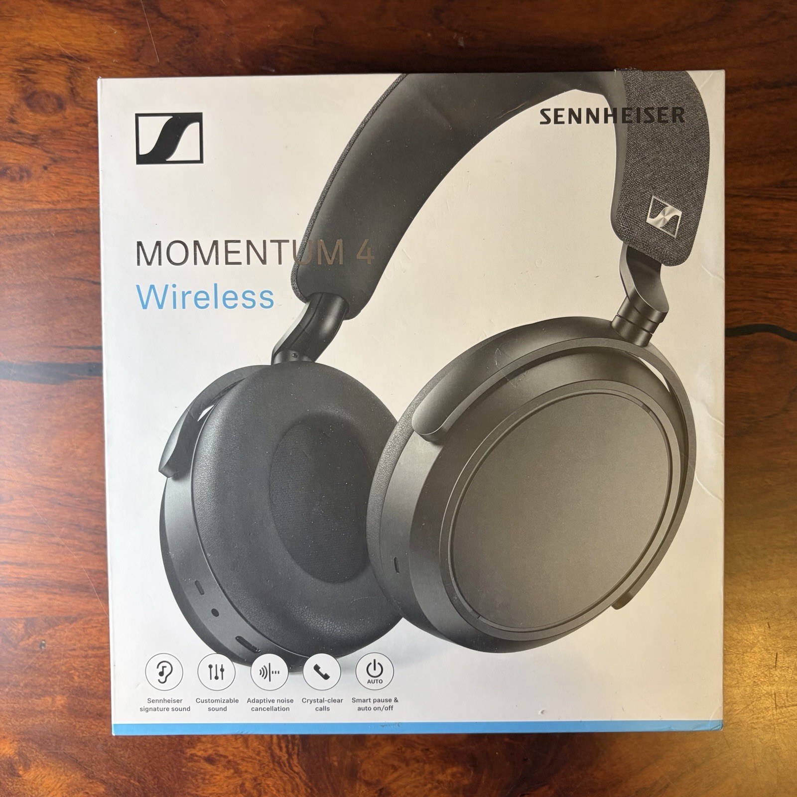 Sennheiser Momentum 4 Over The Ear Wireless Headphones - Black - W/Box and Case Sennheiser Momentum 4 Over The Ear Wireless Headphones - Black - W/Box and Case