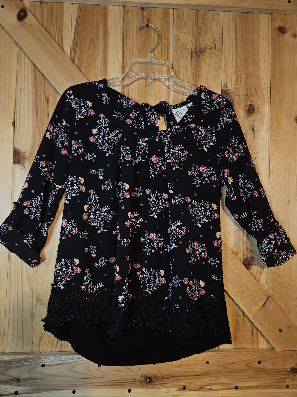 Jaretchung Black Floral Womens Medium Blous 3/4 Sleeve Jaretchung Black Floral Womens Medium Blous 3/4 Sleeve
