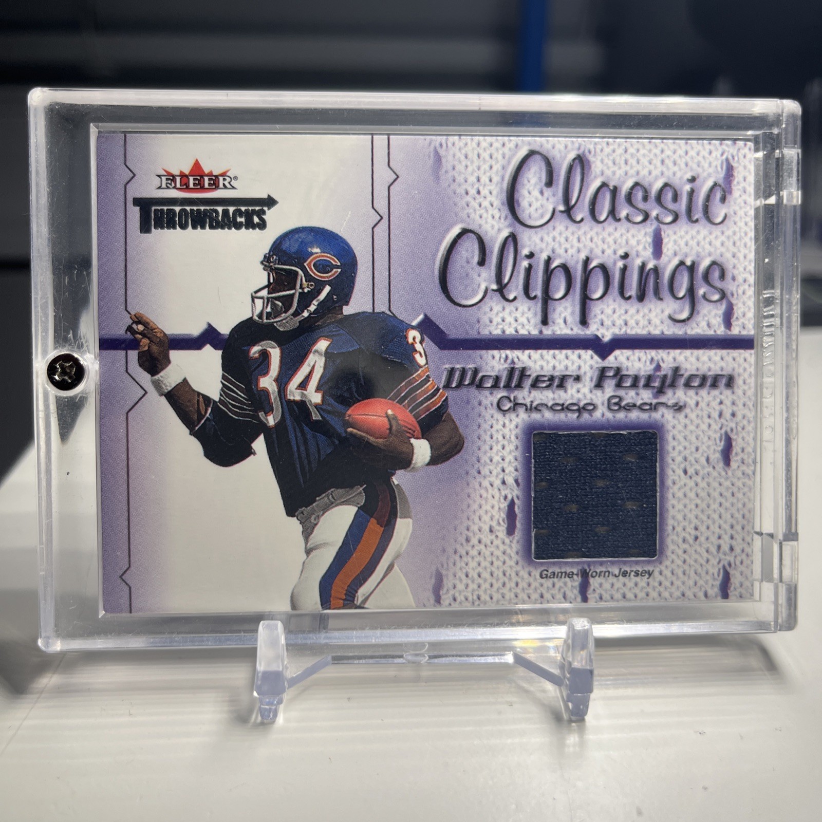2002 Fleer Throwbacks - Classic Clippings Walter Payton (MEM) 2002 Fleer Throwbacks - Classic Clippings Walter Payton (MEM)
