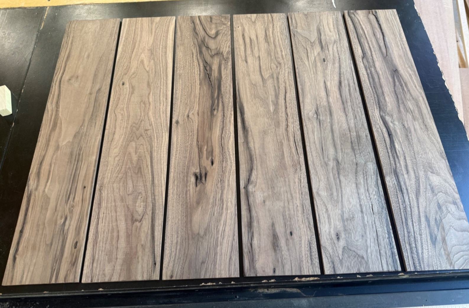 Walnut rustic character grade (10) pieces 4”x24”x1/4” kiln dried surface 2 sides Walnut rustic character grade (10) pieces 4”x24”x1/4” kiln dried surface 2 sides