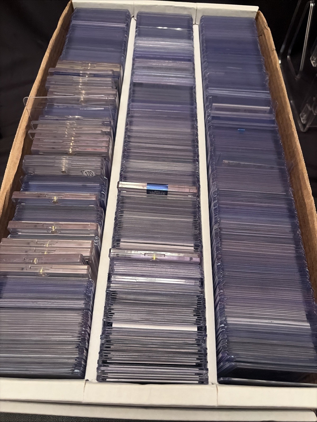 HUGE LOT Mixed Sports Baseball, Basketball And Football Around 650 Cards HUGE LOT Mixed Sports Baseball, Basketball And Football Around 650 Cards
