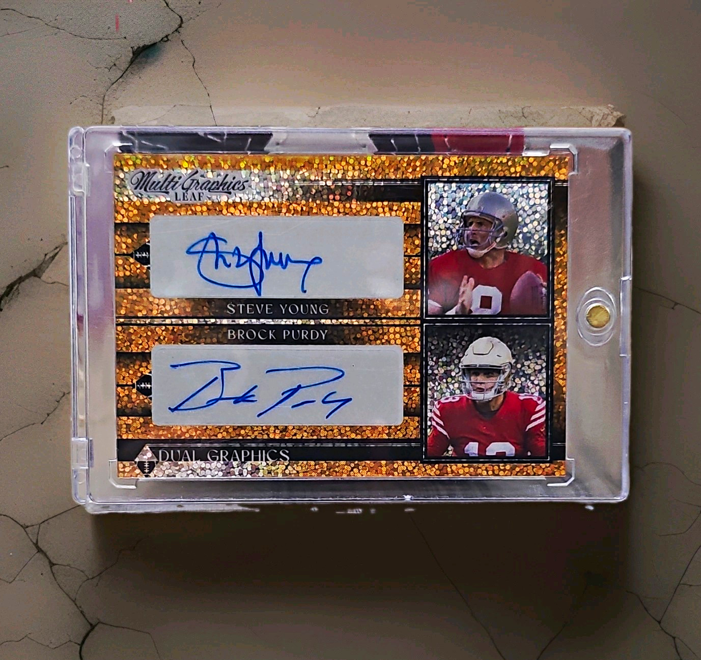 Leaf 2023 1/1 Card Multigraphics Dual-Graphics Brock Purdy Steve Young #MDG-51 Leaf 2023 1/1 Card Multigraphics Dual-Graphics Brock Purdy Steve Young #MDG-51