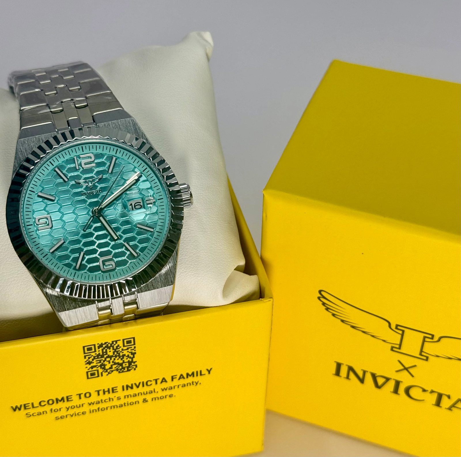 69859 Invicta Specialty Stainless Steel Light Blue Dial 40mm Case