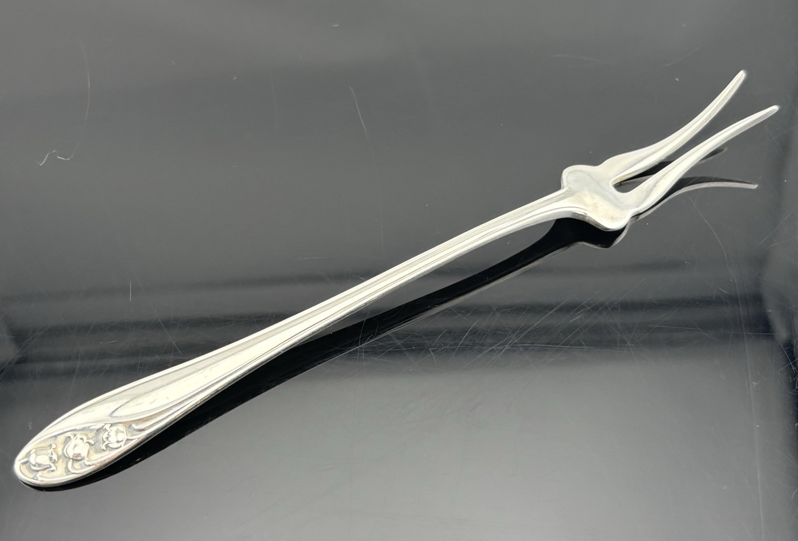VTG GORHAM Sterling Silver Two Tine Butter Pick Fork LILY OF THE VALLEY No Mono VTG GORHAM Sterling Silver Two Tine Butter Pick Fork LILY OF THE VALLEY No Mono