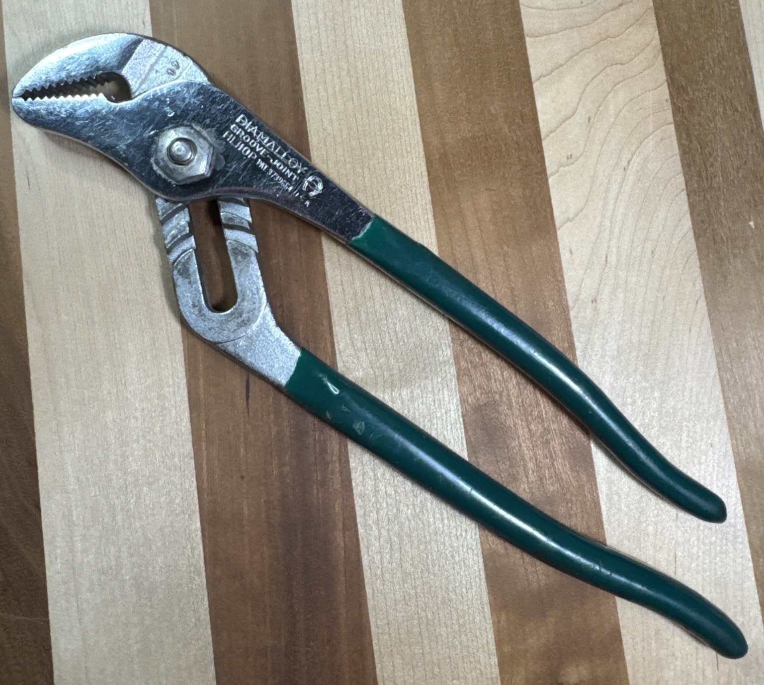 Vintage Diamond Diamalloy Groove Joint Pliers HL110P- 9 1/2