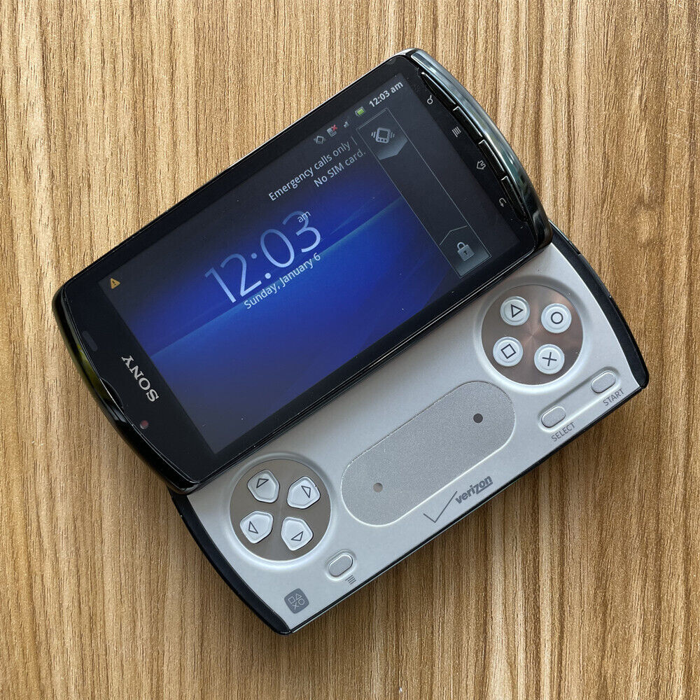 Sony Ericsson XPERIA PLAY R800i Black White Android Game GSM Unlocked Smartphone