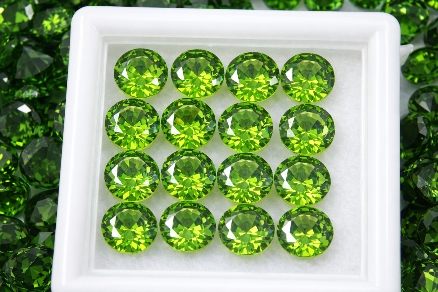 10-1000 Pcs. Natural Tsavorite Green Garnet Round 5mm Certified Loose Gems Lot 10-1000 Pcs. Natural Tsavorite Green Garnet Round 5mm Certified Loose Gems Lot