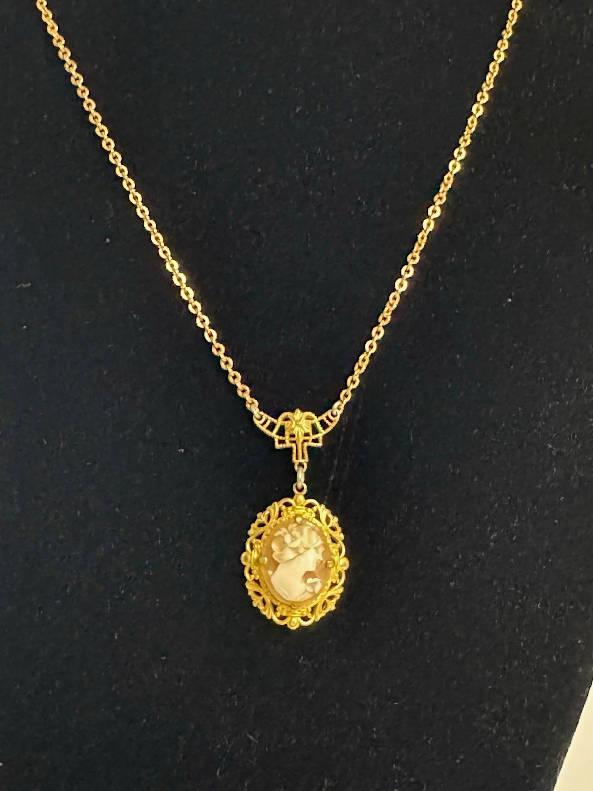 Vintage 12K Gold Filled Cameo Necklace 1940s Original UNION Shell Pendant Vintage 12K Gold Filled Cameo Necklace 1940s Original UNION Shell Pendant