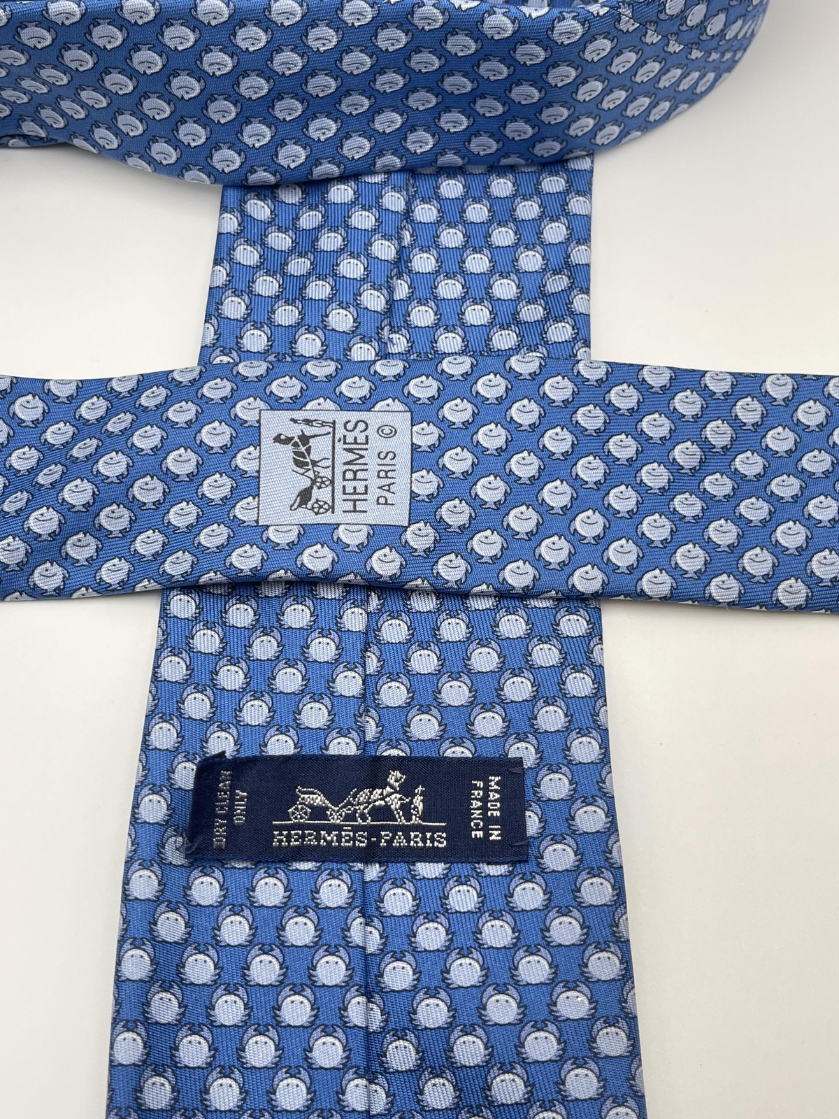 Hermes Paris Tie Mens Blue Silk Fish Crab Coastal France 625831 IA Nautical 62x3