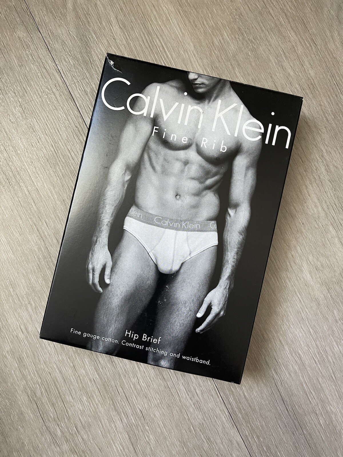 RARE NIB VINTAGE Calvin Klein Men\'s Fine Rib Hip Brief Black Medium U3300 RARE NIB VINTAGE Calvin Klein Men\'s Fine Rib Hip Brief Black Medium U3300