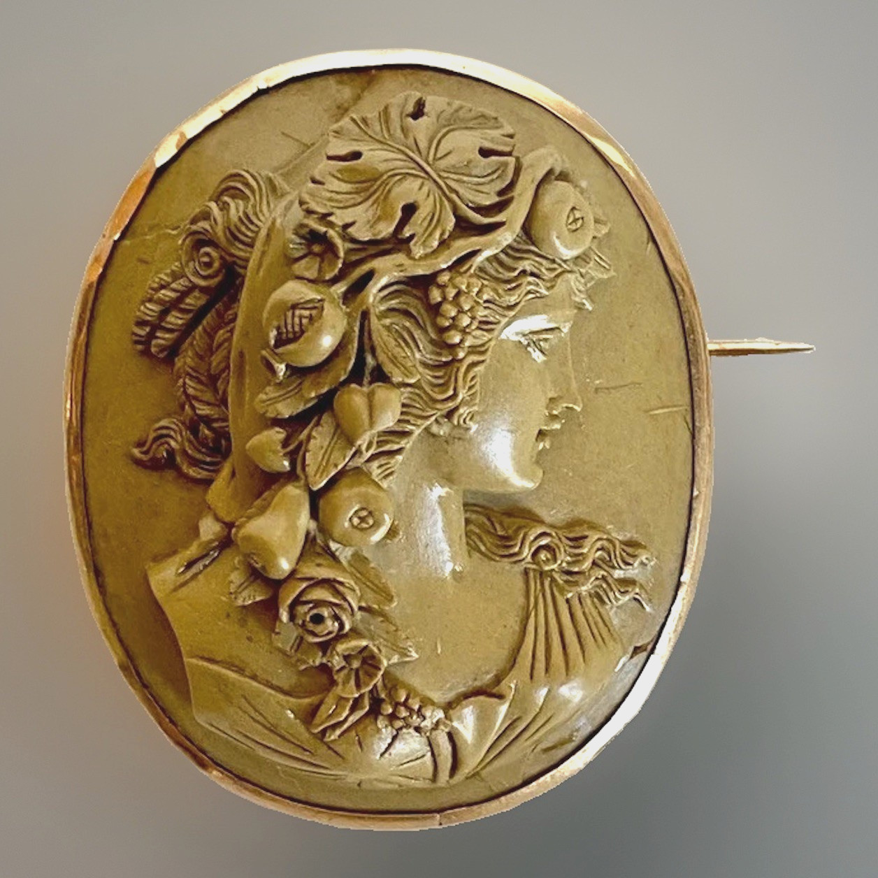 Antique High Relief 14K YG & Lava/Tuff Victorian Lady Cameo Brooch 1-7/8\