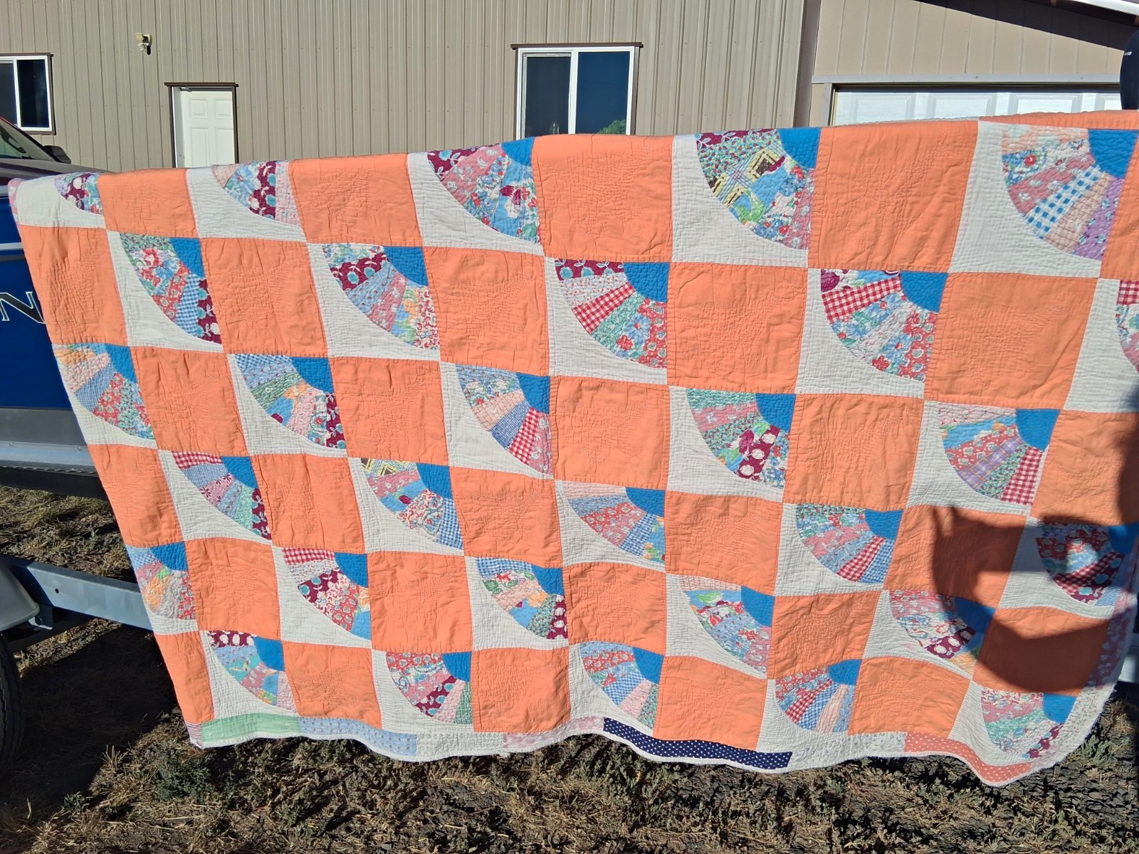 1930 Antique Grandmother\'s Fan, Drunkards Path, Patchwork Quilt. Gorgeous Color 1930 Antique Grandmother\'s Fan, Drunkards Path, Patchwork Quilt. Gorgeous Color