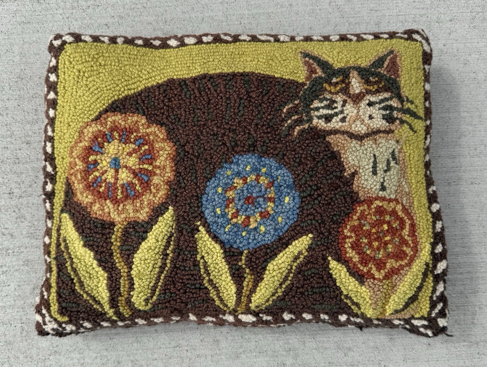 Vtg Peking Handicraft Penny Flower Cat Wool Hooked Throw Lumber Pillow Folk Art