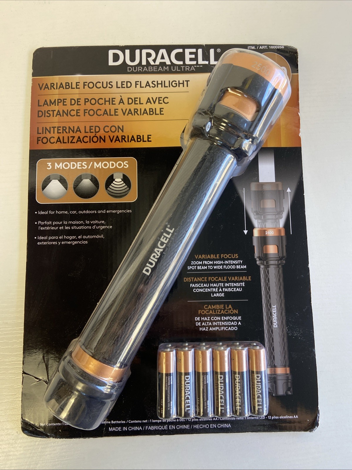 Duracell Durabeam Ultra LED Flashlight 2500 Lumens Zoom Focus 3 Beam Setting Duracell Durabeam Ultra LED Flashlight 2500 Lumens Zoom Focus 3 Beam Setting