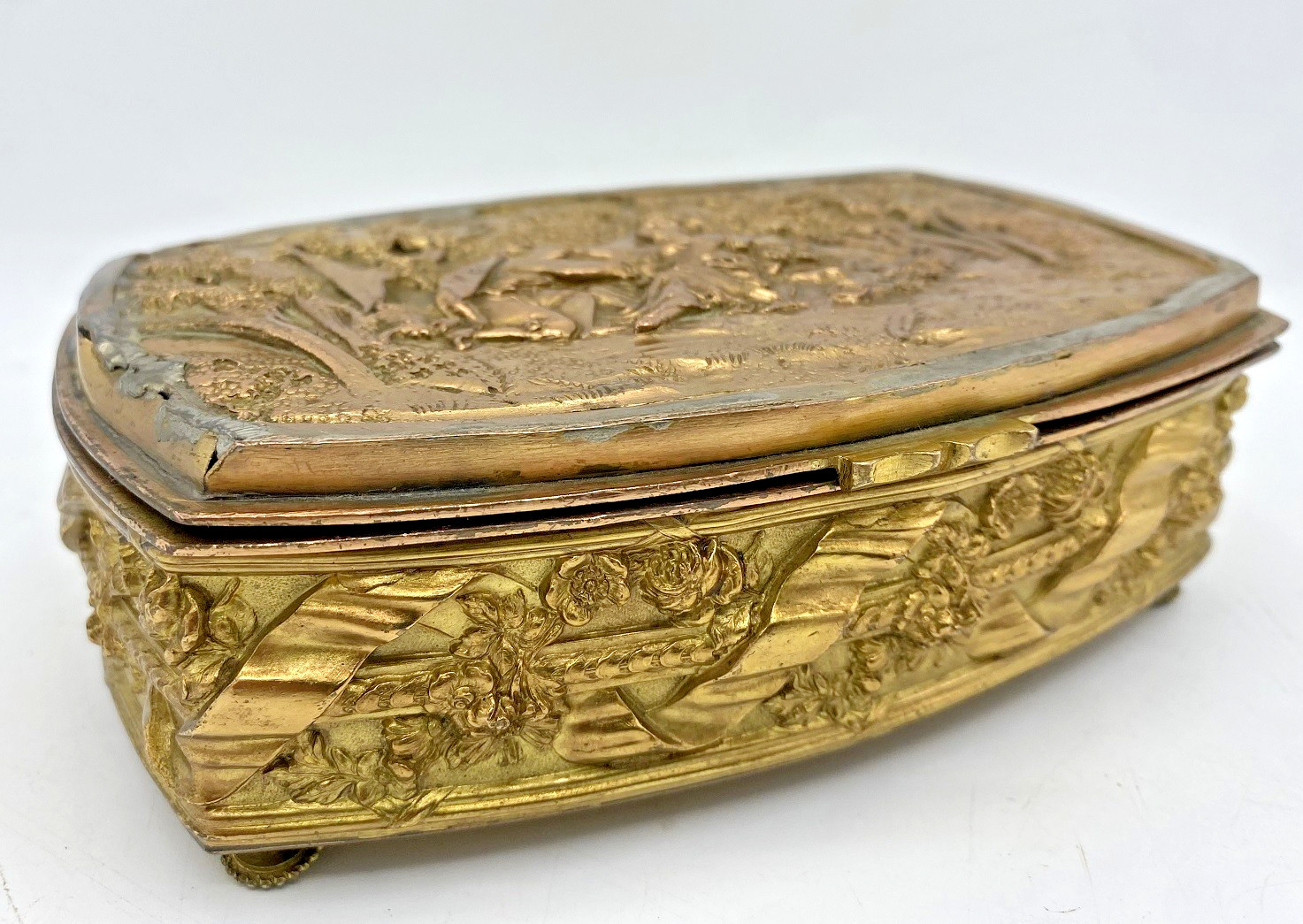 Antique french jewelry box 19th century made of bronze Antique french jewelry box 19th century made of bronze