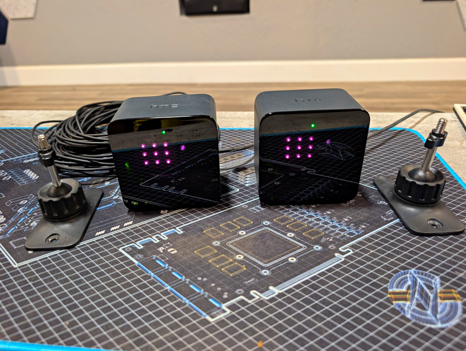 HTC Vive 1.0 Base Stations Pair - Complete w/ Mounts, Power Adapters, Sync Cable