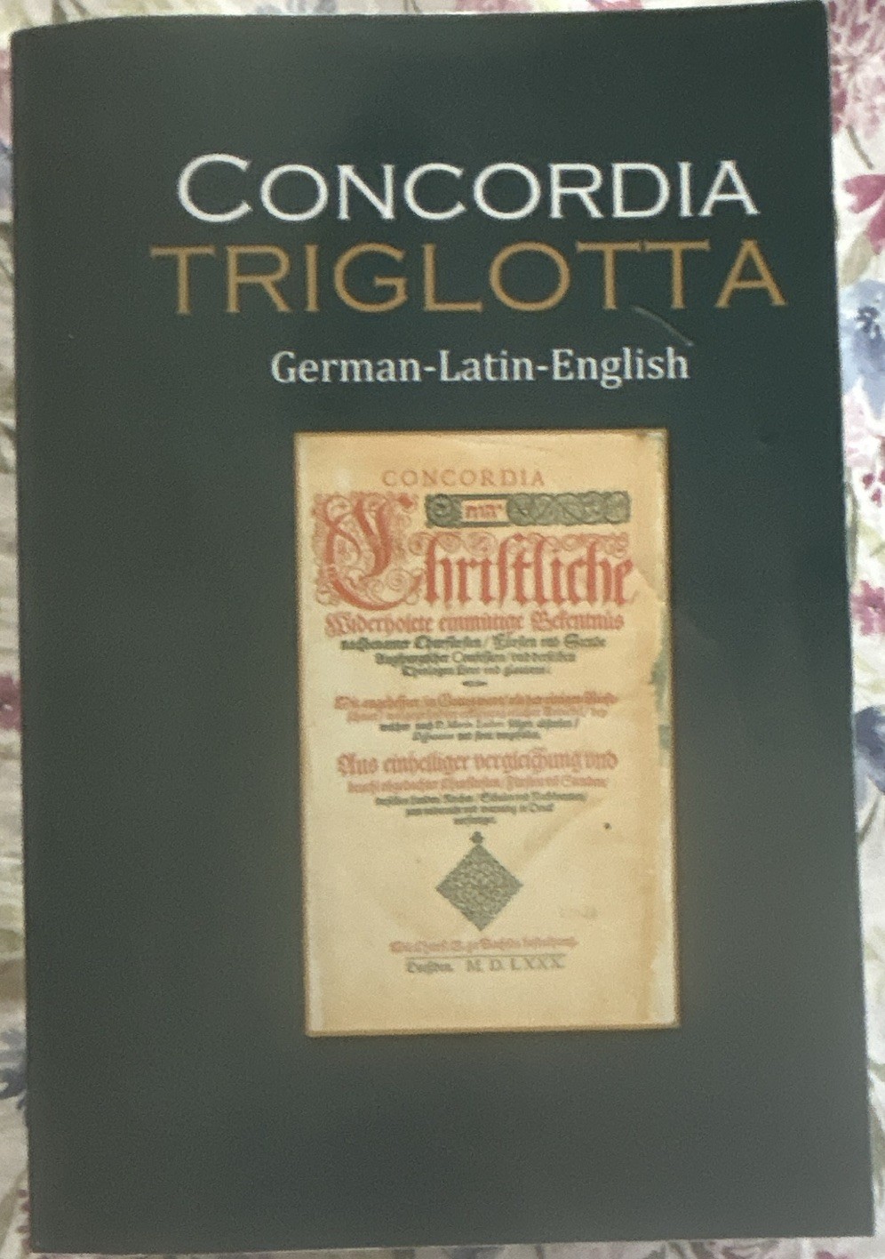 Concordia Publishing House Concordia Triglotta Trilingual Text Book of Concord Concordia Publishing House Concordia Triglotta Trilingual Text Book of Concord