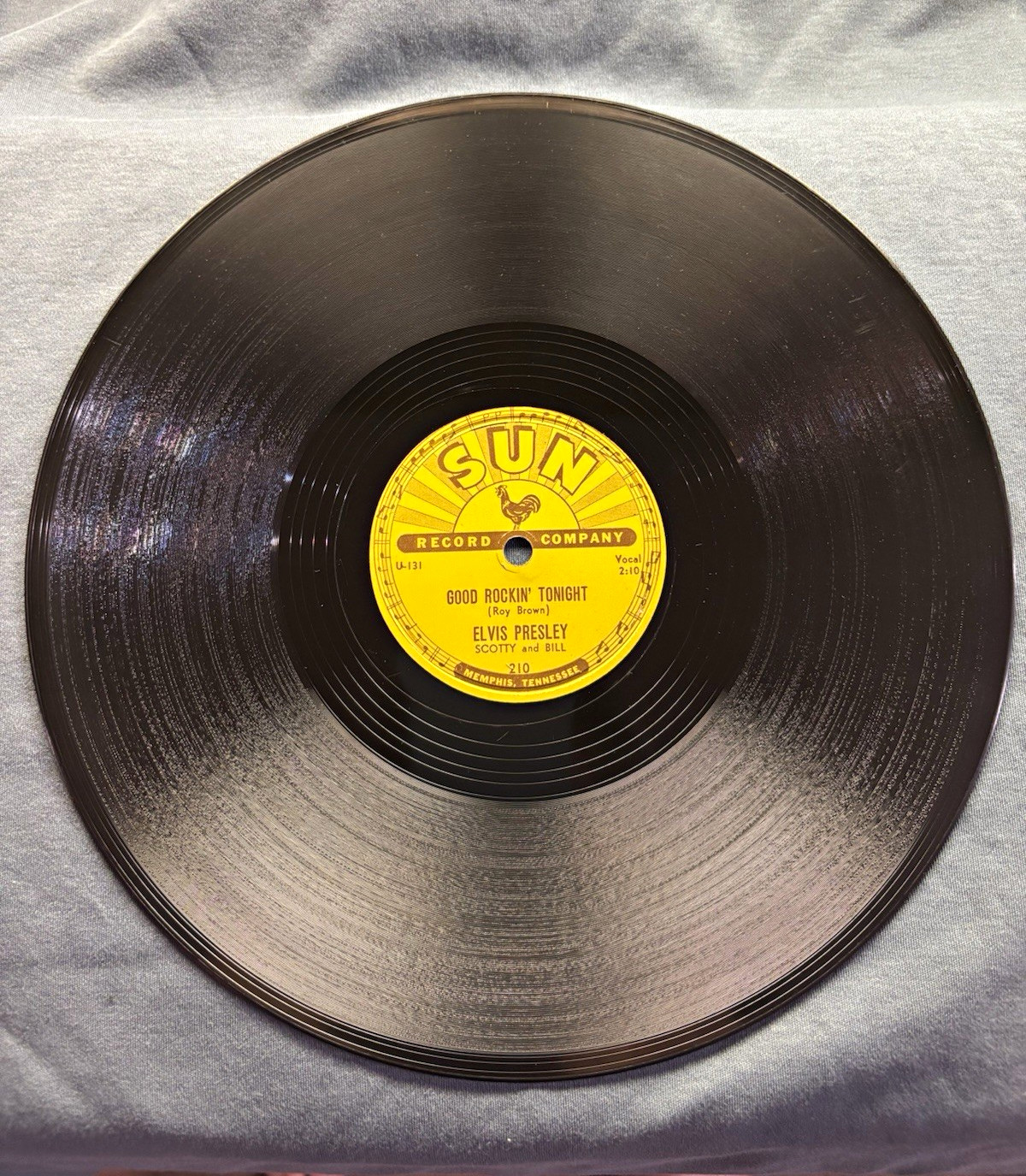 Elvis Presley 78 (210) Good Rockin' Tonight/I Don't Care If The Sun Don't Shine Elvis Presley 78 (210) Good Rockin' Tonight/I Don't Care If The Sun Don't Shine