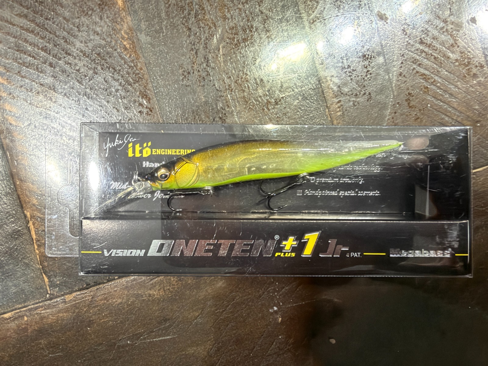 Megabass ito VISION 110 ONETEN Jr. Plus 1 Color - TLC Megabass ito VISION 110 ONETEN Jr. Plus 1 Color - TLC