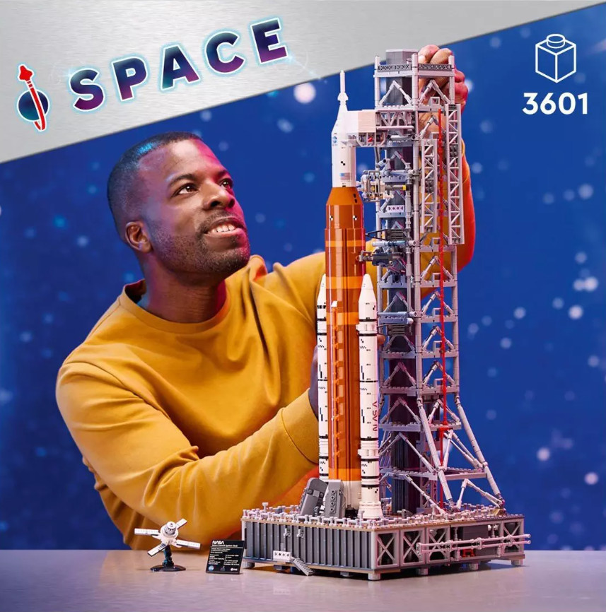LEGO Icons: NASA Artemis Space Launch System (10341) LEGO Icons: NASA Artemis Space Launch System (10341)