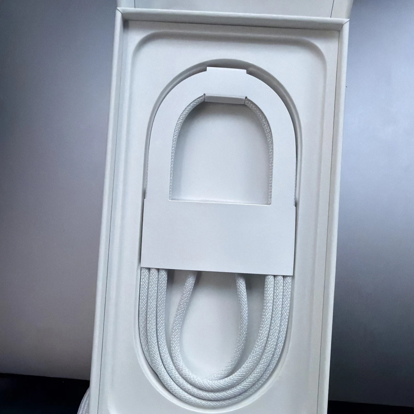 2 X Genuine Original Apple iPhone iPad 60W USB-C to USB-C Woven Charge Cable 1 m 2 X Genuine Original Apple iPhone iPad 60W USB-C to USB-C Woven Charge Cable 1 m