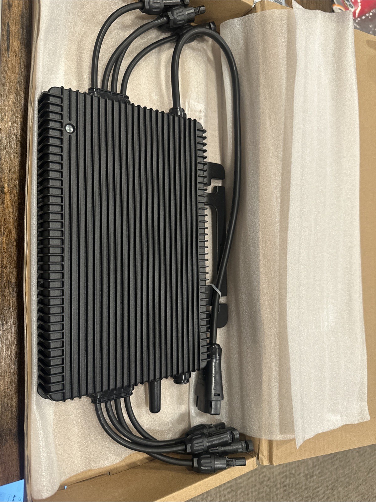 Hoymiles HM-1200NT Microinverter 4-in-1 1200W 240VAC 60Hz Solar Inverter NEW