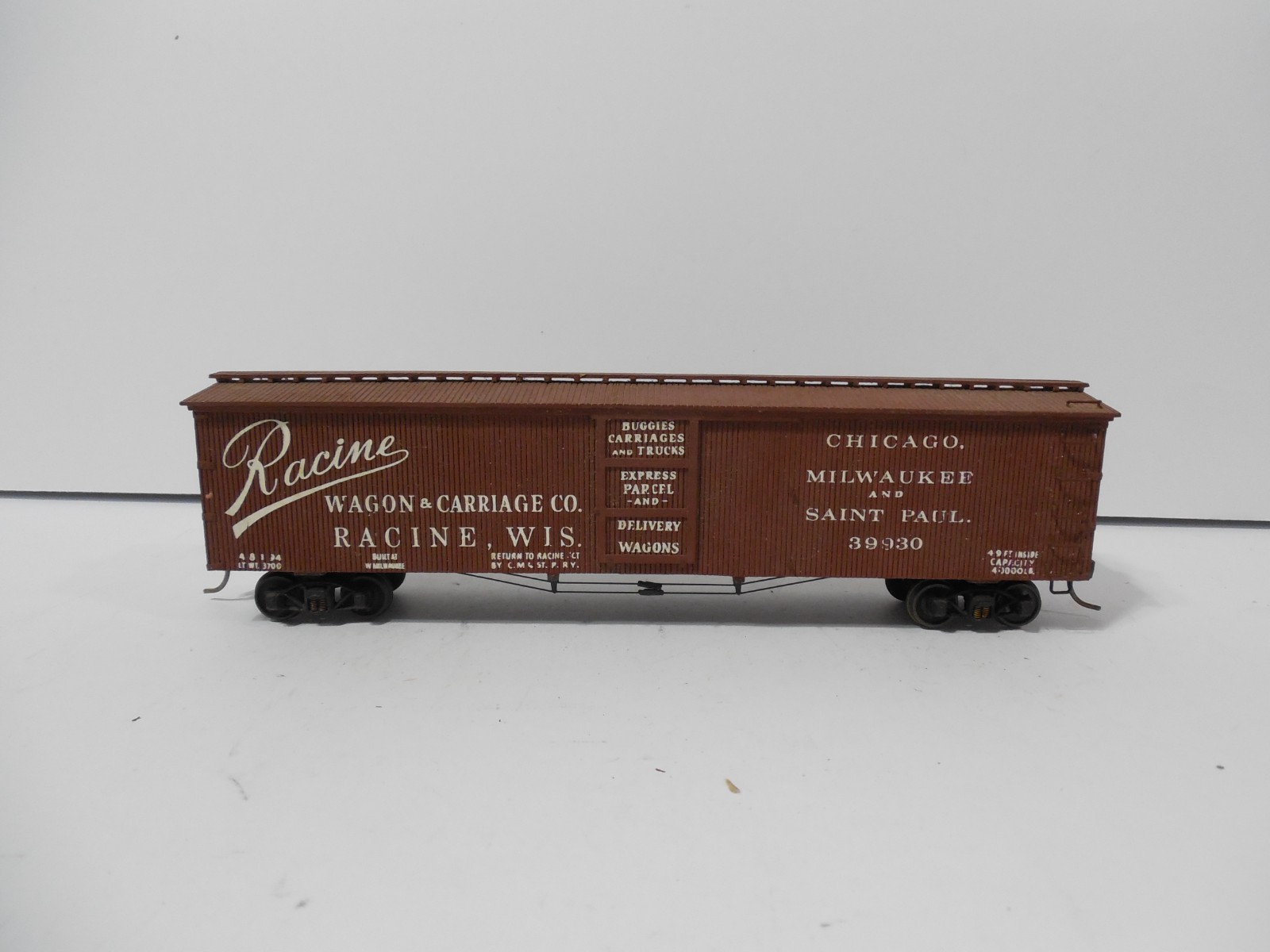 CHICAGO MILWAUKEE & ST. PAUL 50' BOXCAR #39930 ~ VINTAGE WOOD CAR ~ HO SCALE CHICAGO MILWAUKEE & ST. PAUL 50' BOXCAR #39930 ~ VINTAGE WOOD CAR ~ HO SCALE
