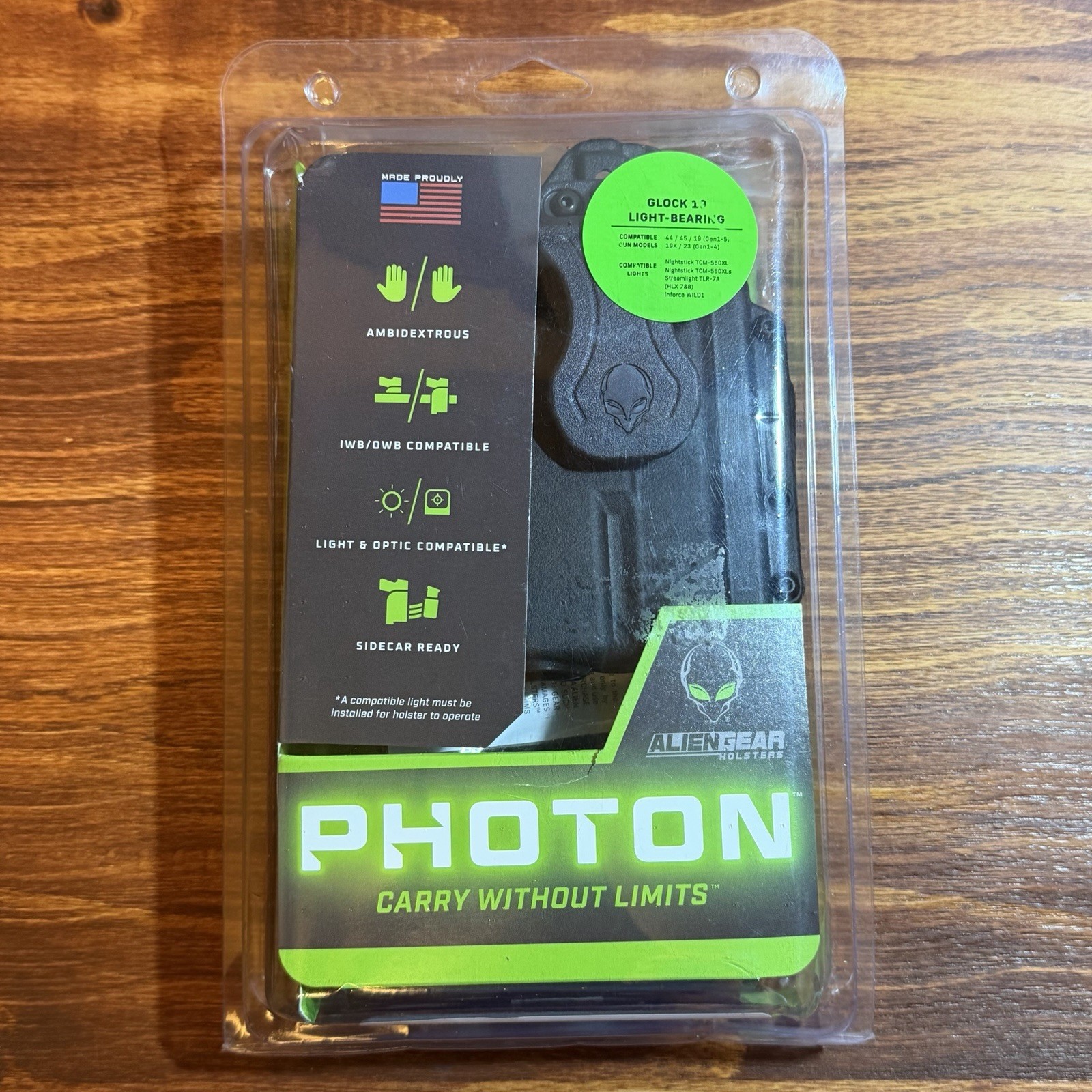 Alien Gear Holster Photon Glock 19 Light-Bearing IWB/OWB Black PHO-0057-L1-D NEW Alien Gear Holster Photon Glock 19 Light-Bearing IWB/OWB Black PHO-0057-L1-D NEW