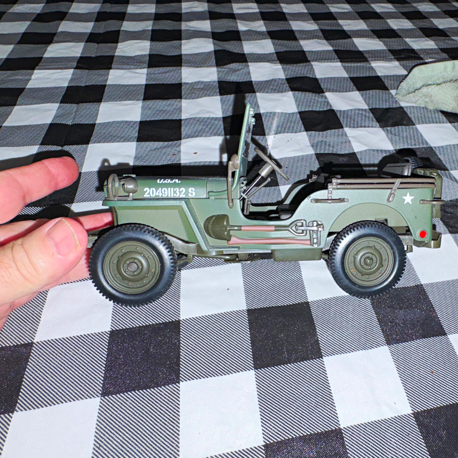 GATE Willys Jeep Military Theme Metal Diecast Model Vehicle Green GATE Willys Jeep Military Theme Metal Diecast Model Vehicle Green