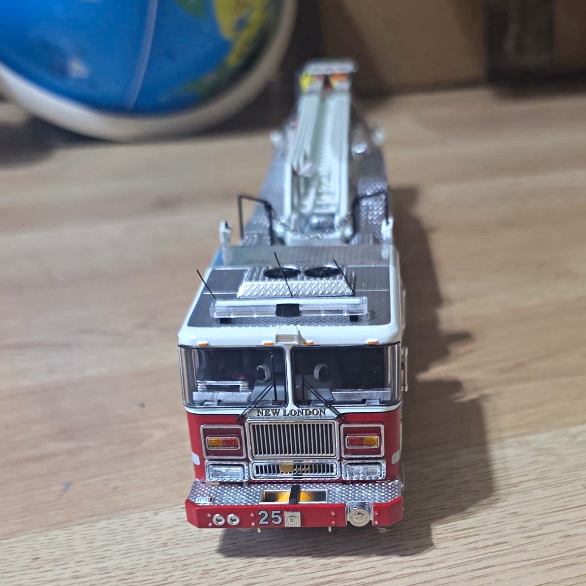 New London Fire Dept Aerial Ladder Truck Diecast Model #25 A25 w/ Box New London Fire Dept Aerial Ladder Truck Diecast Model #25 A25 w/ Box
