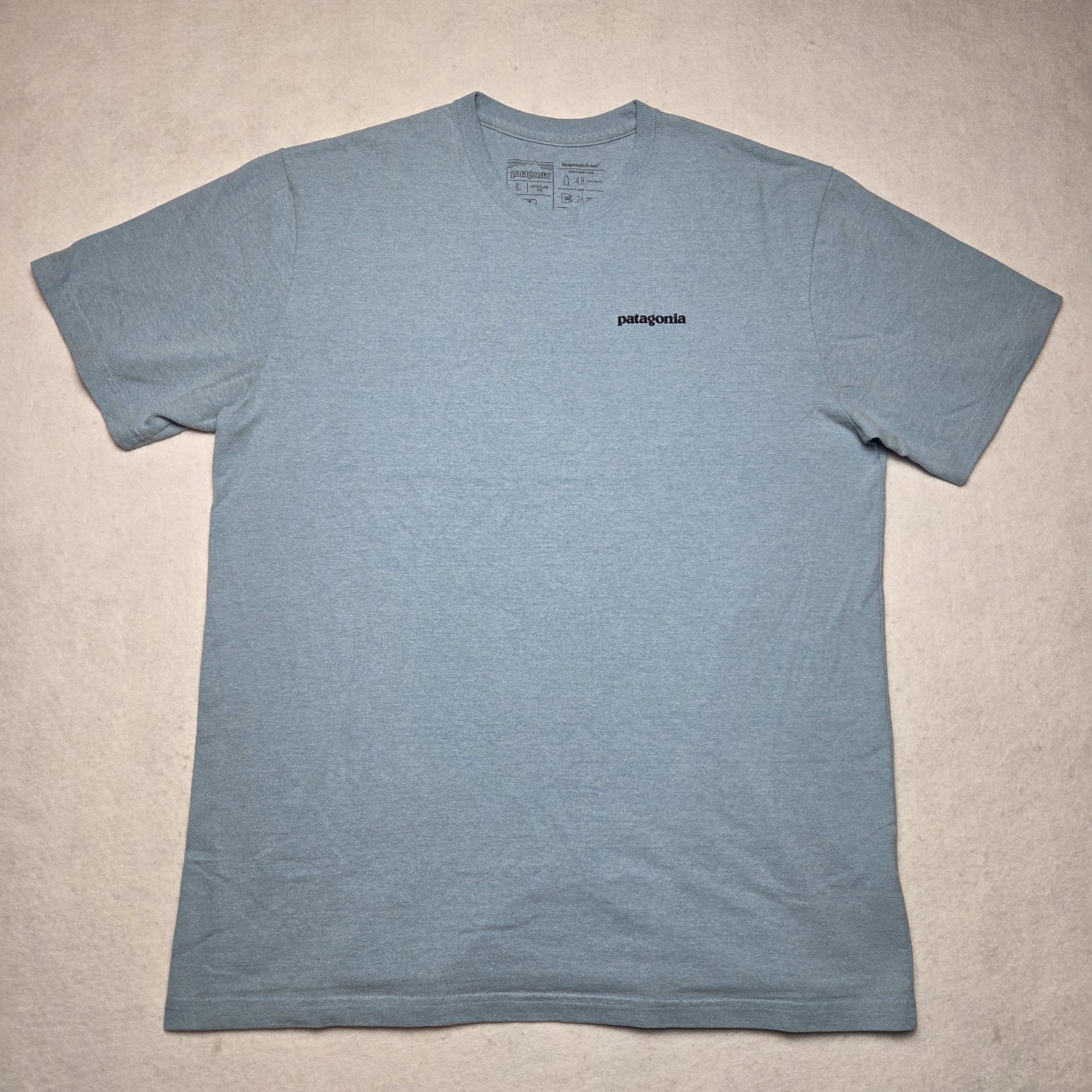 Patagonia Fitz Roy Trout Graphic T Shirt Men\'s Large Regular Fit Blue T-Shirt Patagonia Fitz Roy Trout Graphic T Shirt Men\'s Large Regular Fit Blue T-Shirt