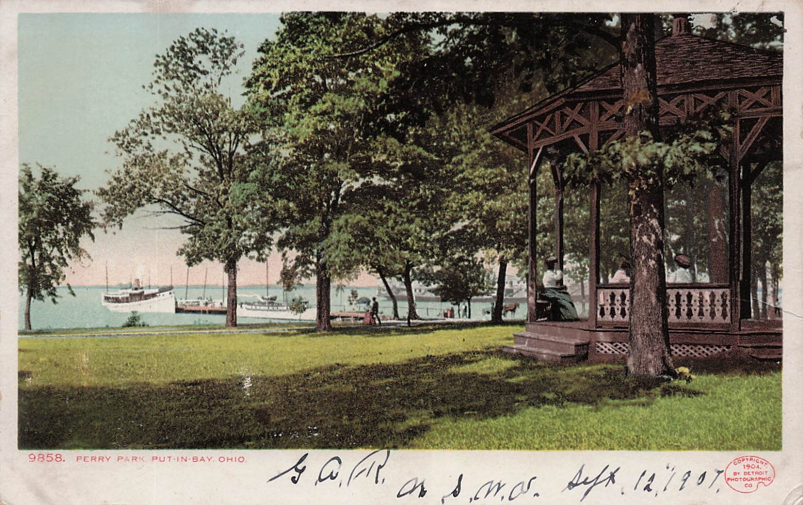 Put-in-Bay Ohio 1812 Battle of Lake Erie Perry De Rivera Park Vtg Postcard 41A