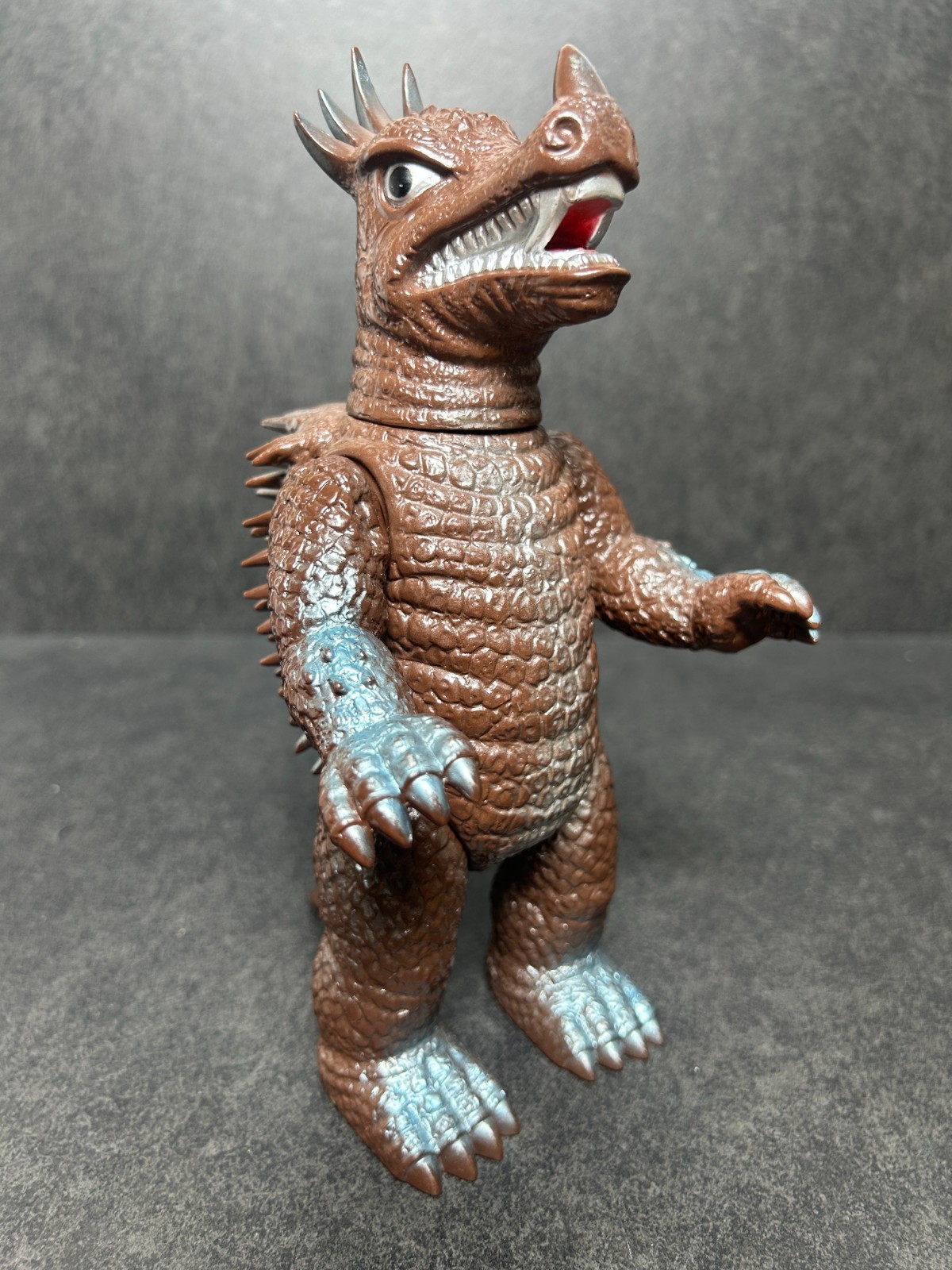 Bullmark 1992 Anguirus Godzilla Sofubi 8.6\