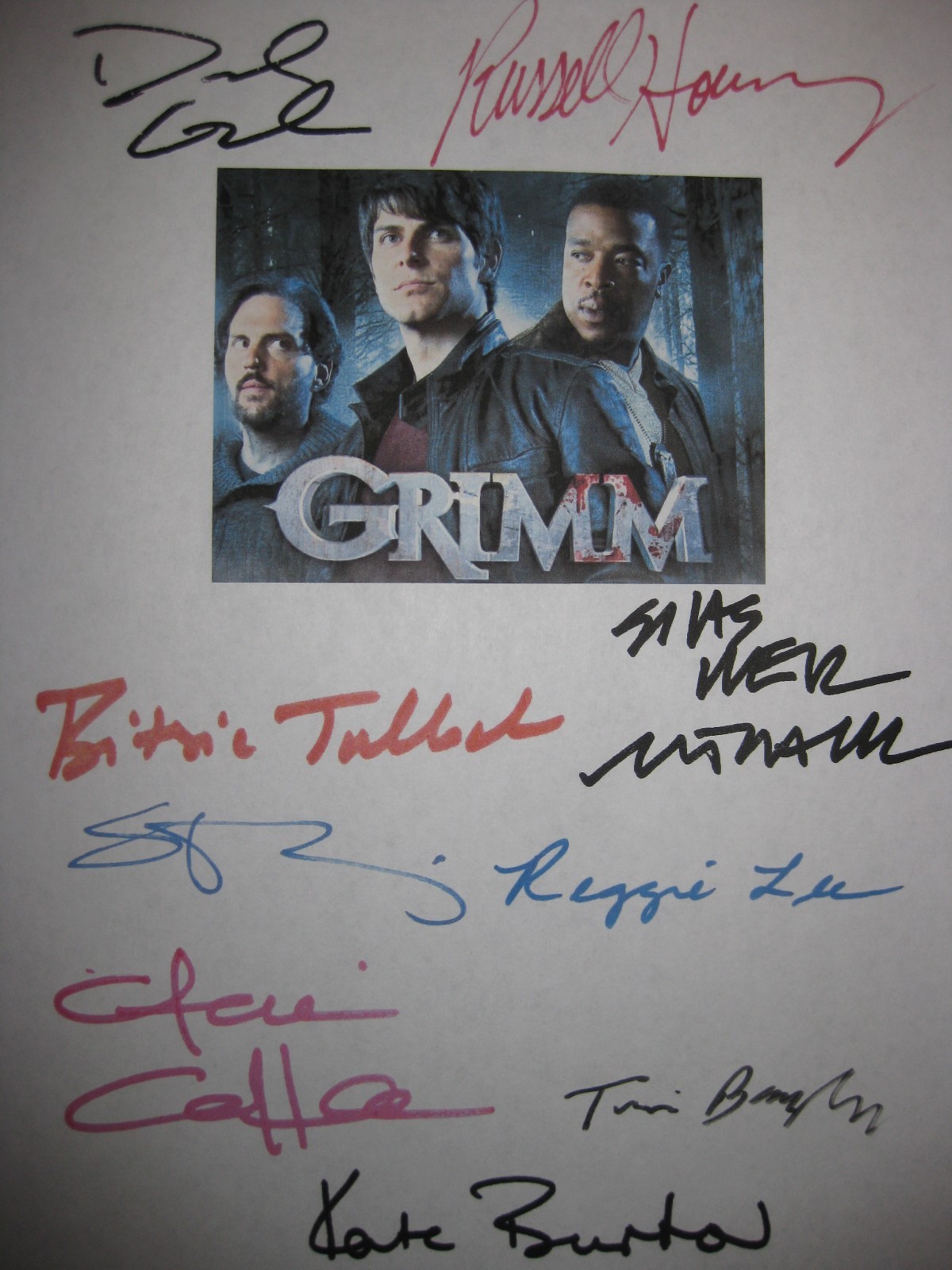 Grimm Signed TV Script X9 David Giuntoli Russell Hornsby Elizabeth Tulloch repnt Grimm Signed TV Script X9 David Giuntoli Russell Hornsby Elizabeth Tulloch repnt