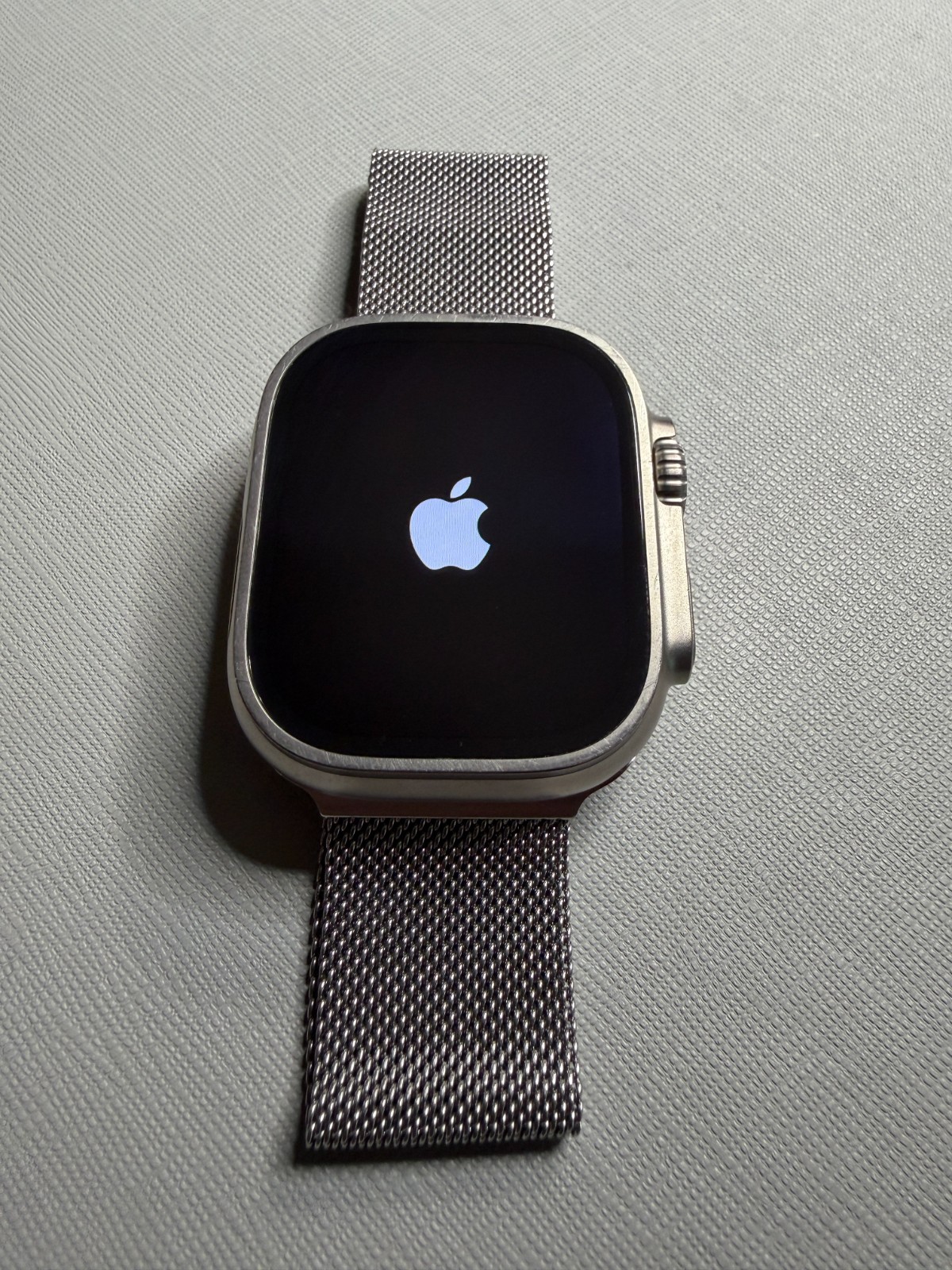 Apple Watch Ultra 1 49mm Titanium GPS+Cellular Unlocked +9 Bands 2 Chargers