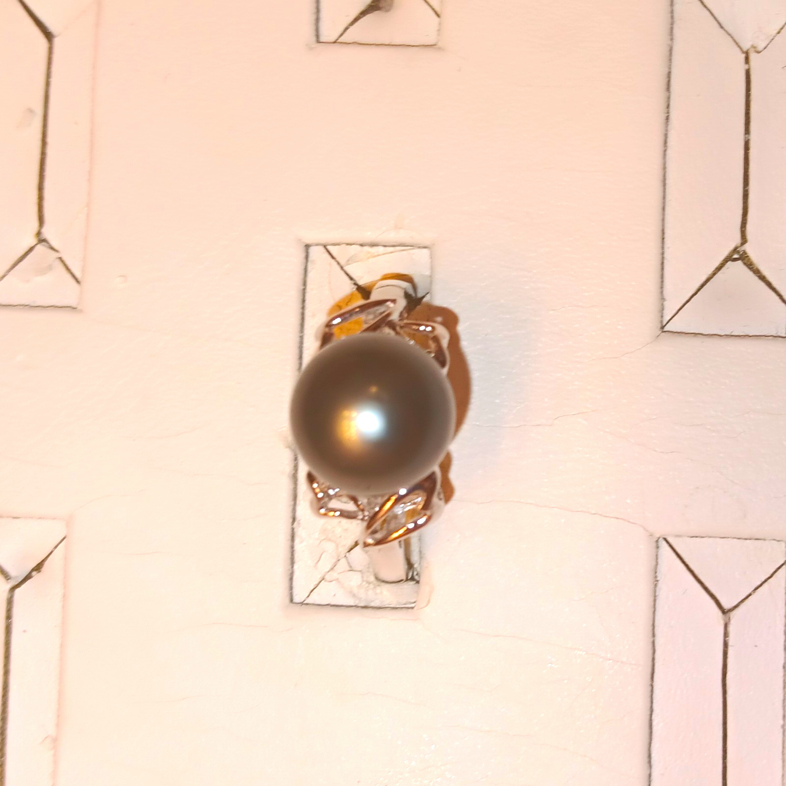 10K White Gold Tahitian Pearl Ring Size 7 9-9.5mm Round Gray GIA 100-649 10K White Gold Tahitian Pearl Ring Size 7 9-9.5mm Round Gray GIA 100-649