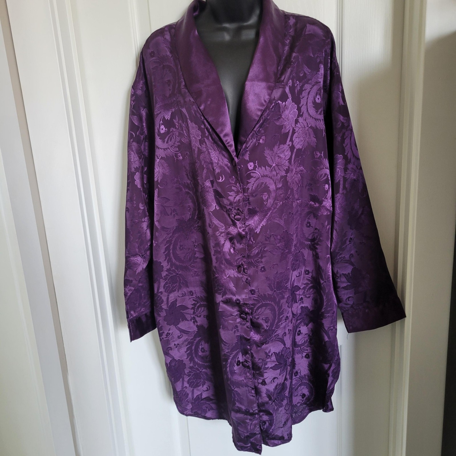 Vintage Kathryn Satin Purple Button Front Night Gown Sleep Shirt Size L/XL EUC