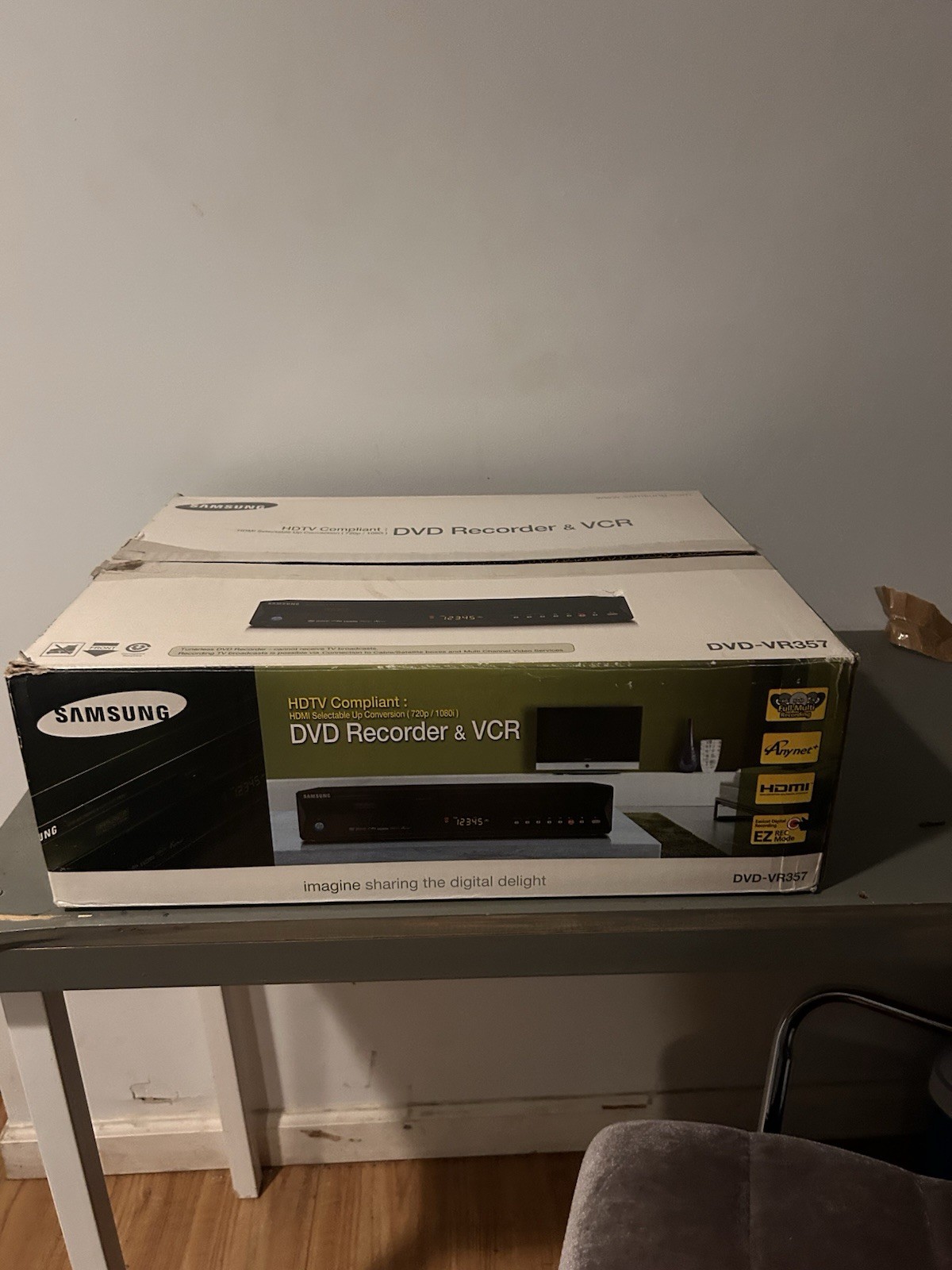 Samsung DVD-VR357 DVD Recorder VCR Combo With Box