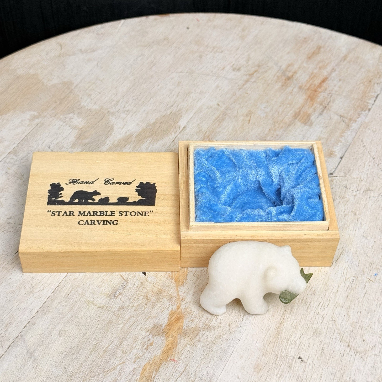 Vintage Star Marble Polar Bear Figurine Carving Nephrite Jade Fish Canada Boxed Vintage Star Marble Polar Bear Figurine Carving Nephrite Jade Fish Canada Boxed