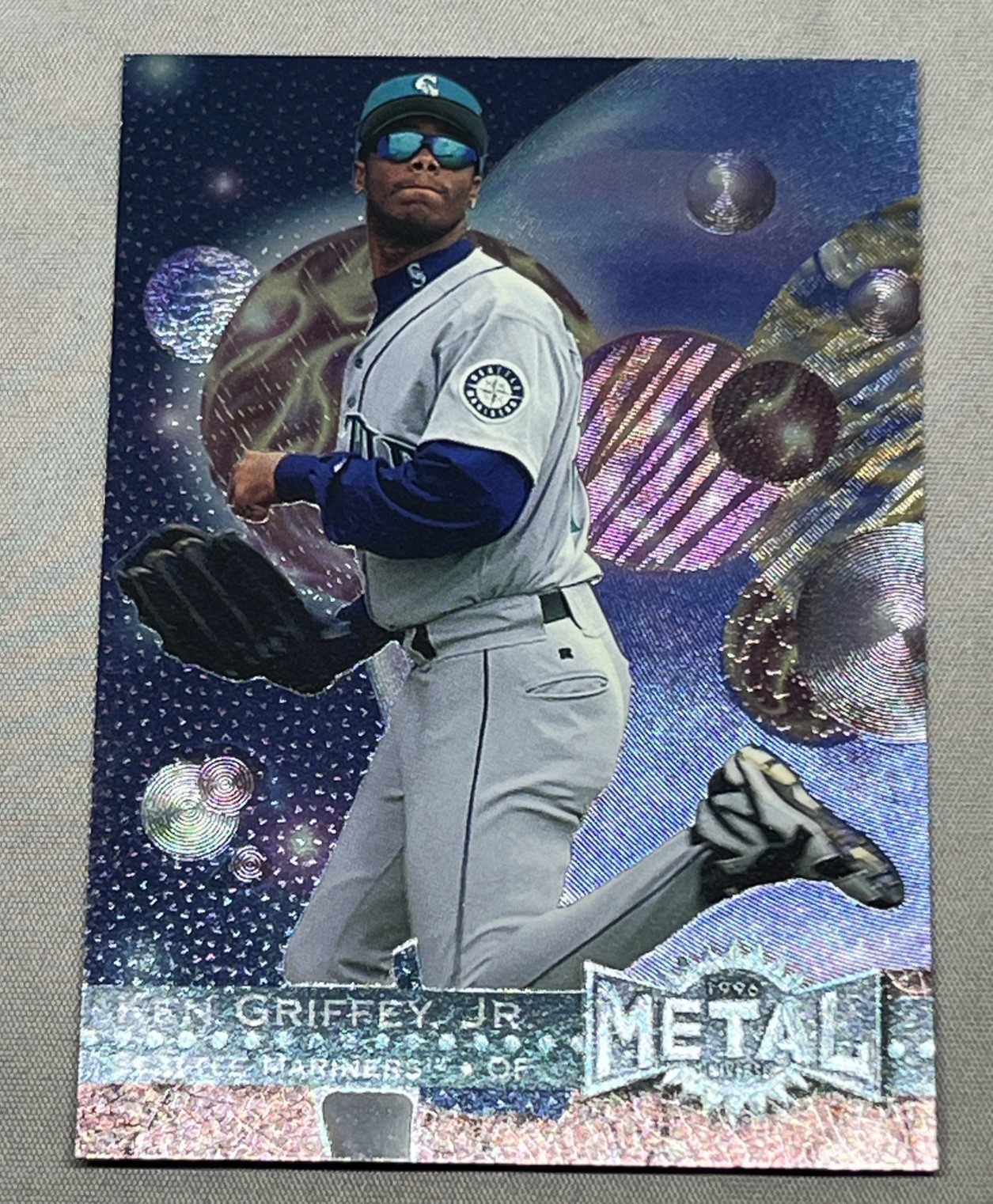 1996 FLEER METAL UNIVERSE KEN GRIFFEY JR #107 HOLO RARE 🔥