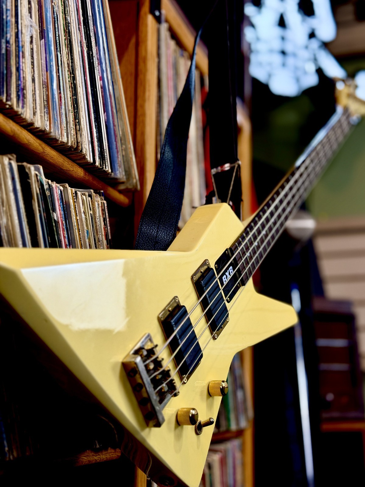 1985 Fernandes The Function BXB Explorer Bass - Vintage Cream - WHSC