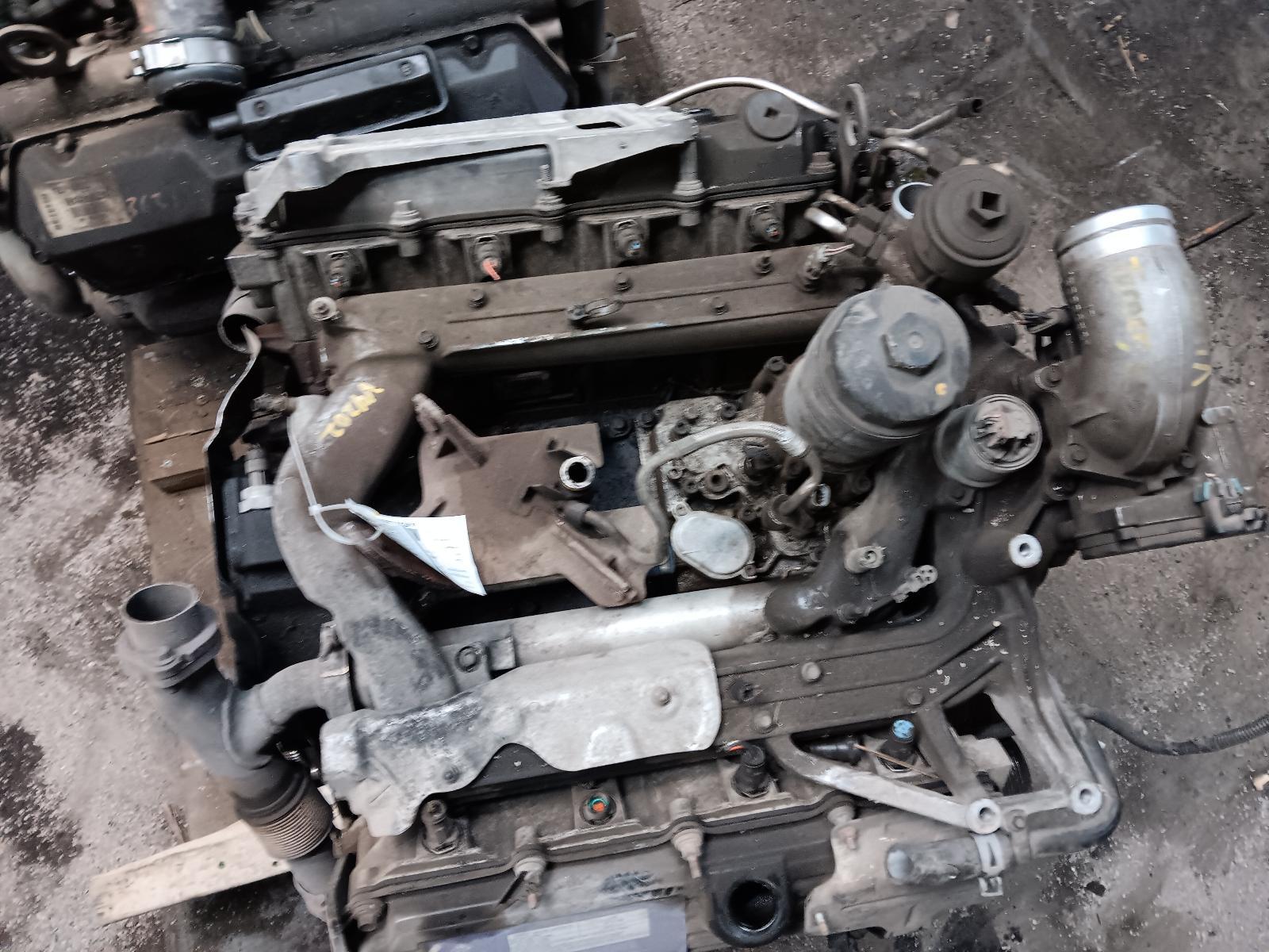 Used Engine Complete Assembly fits: 2004 Ford F250SD PICKUP 6.0L VIN P 8th digit