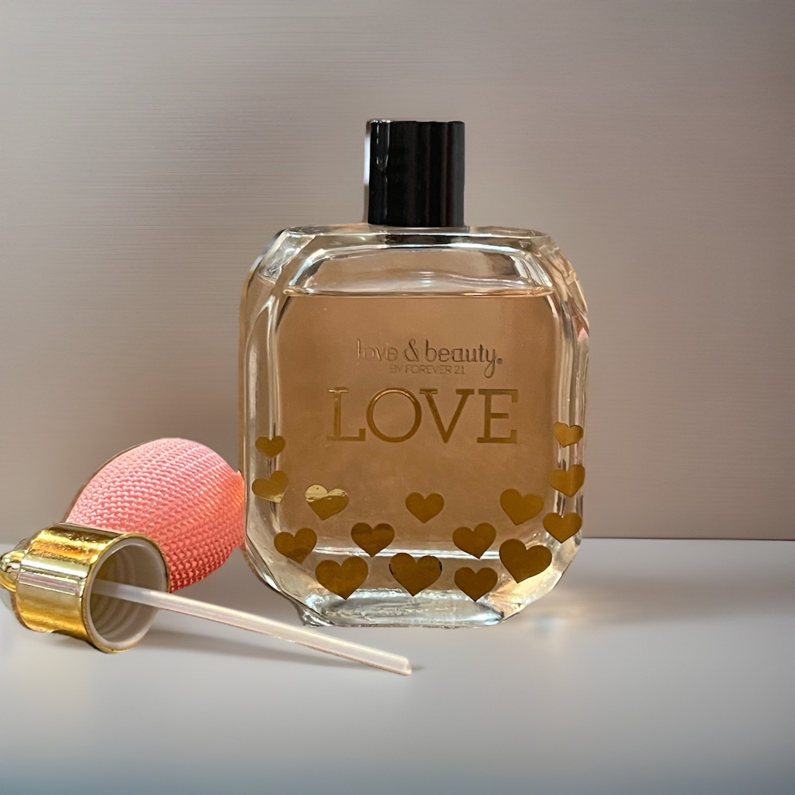 Vintage Love&Beauty Forver 21 eau de toilette Discontinued 3.4 oz Vintage Love&Beauty Forver 21 eau de toilette Discontinued 3.4 oz