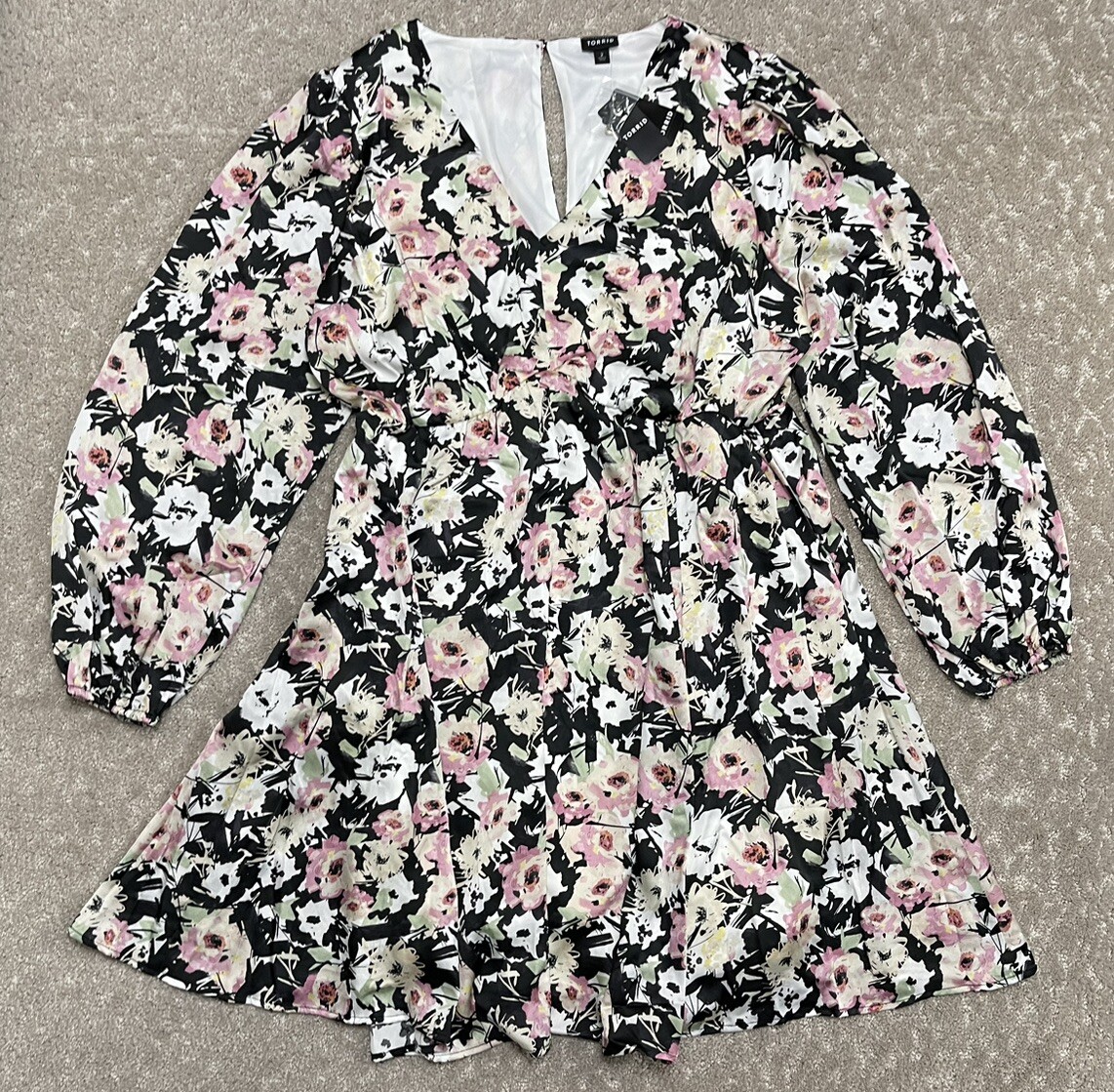 Torrid Babydoll Mini Dress Womens Plus SIZE 2X / 2 Floral Long Sleeve Vneck NWT